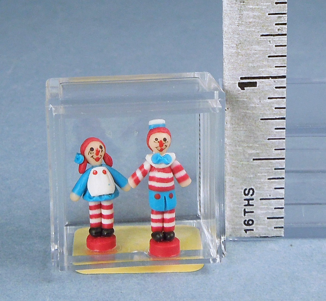 Raggedy Ann & Andy Standing JS146